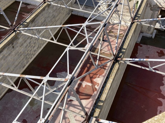 Les sheds attendent leur toit